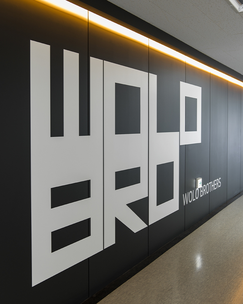 시작부터 몰입되는 공간 - Entrance