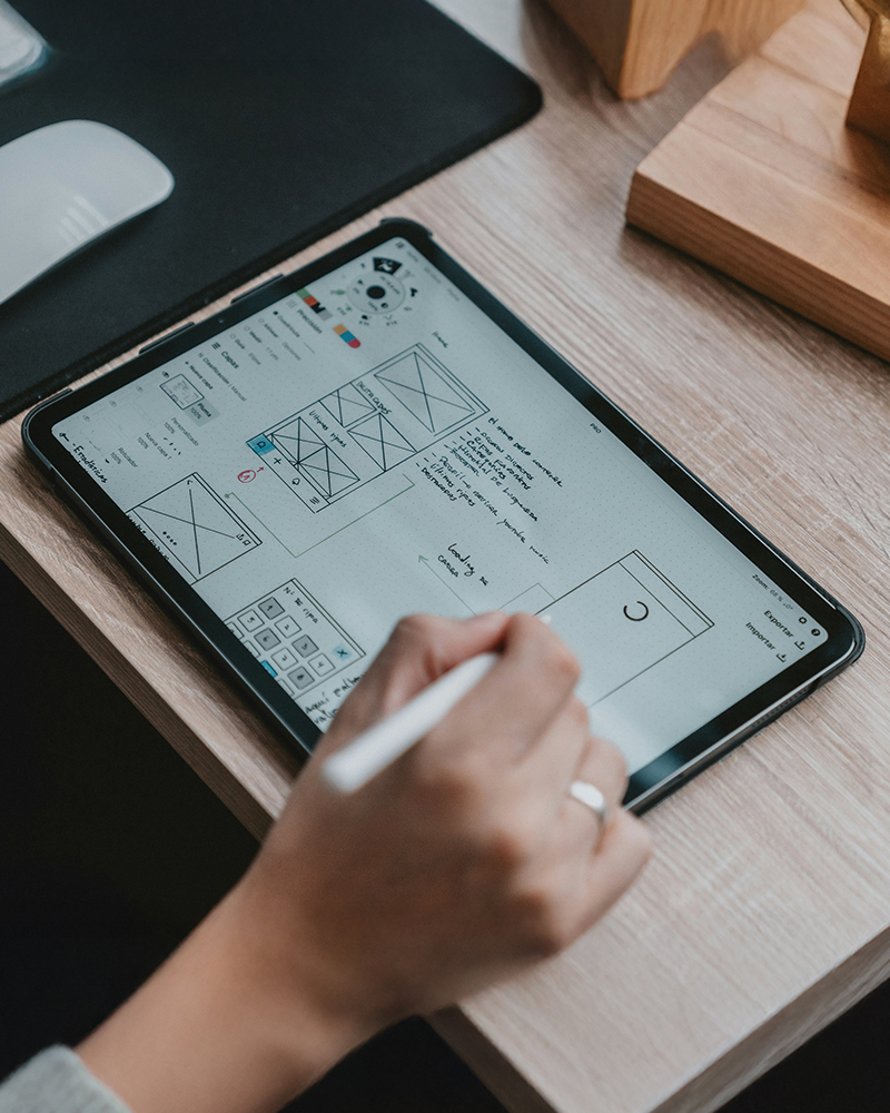경험을 기획하고, 감정을 구조로 만든다