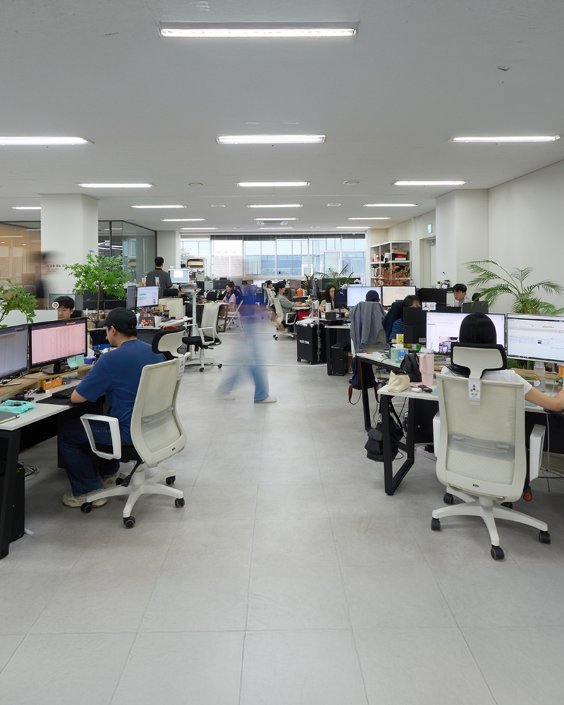 속도 안에서 방향을 찾는 사람